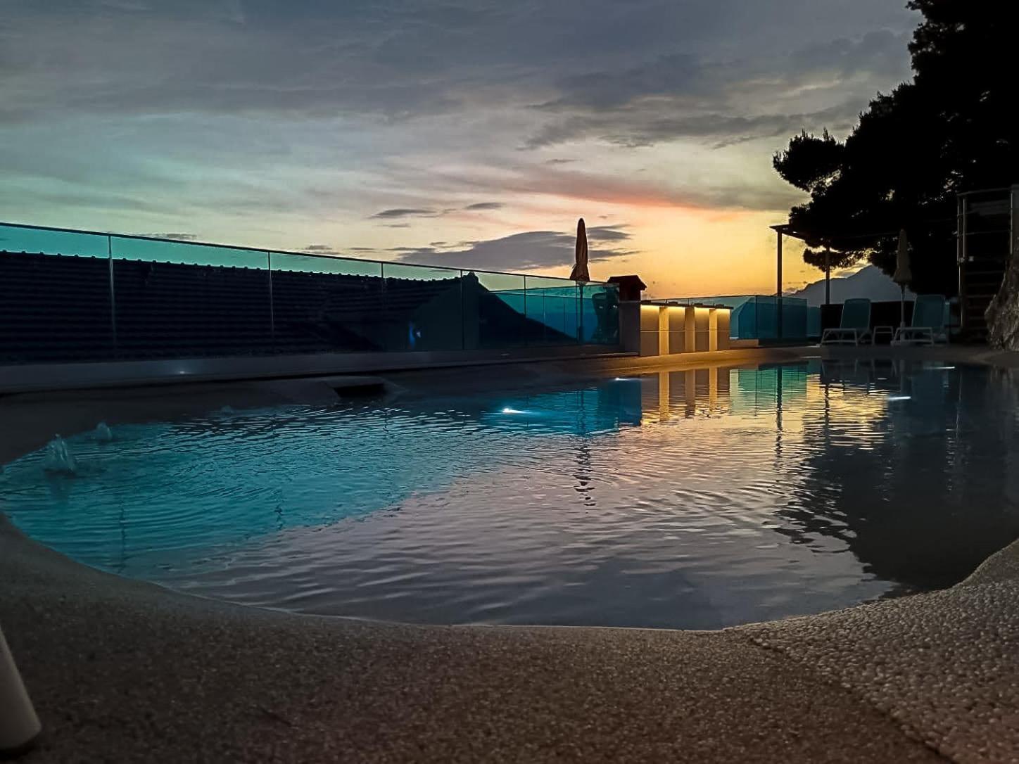 Villa Visnja Prestige Brela Bagian luar foto