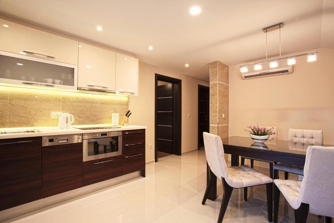 Villa Visnja Prestige Brela Bagian luar foto