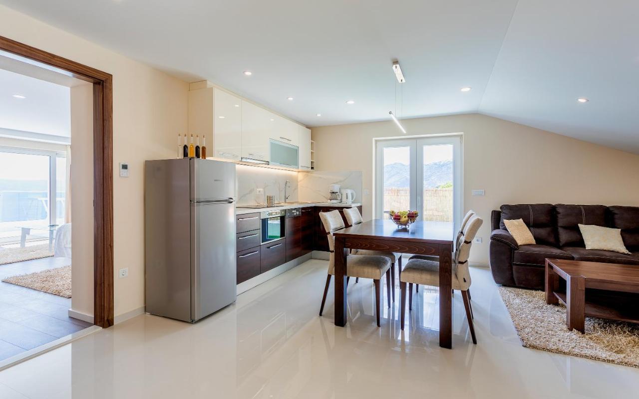 Villa Visnja Prestige Brela Bagian luar foto